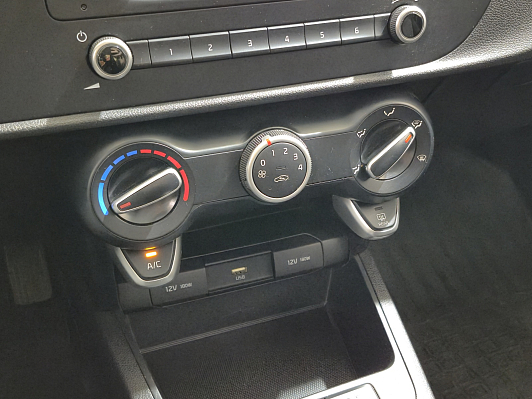 Kia Rio Comfort, 2021 года, пробег 106472 км