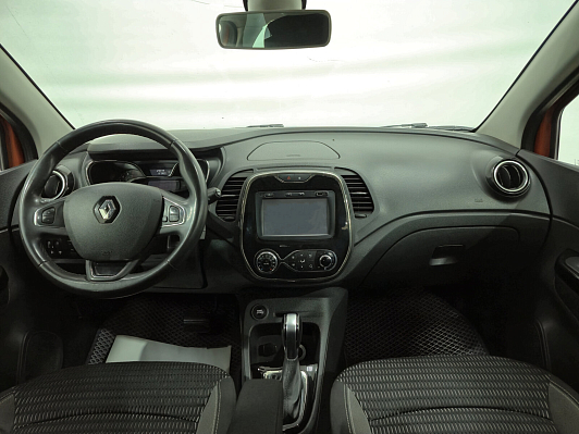 Renault Kaptur, 2018 года, пробег 129078 км