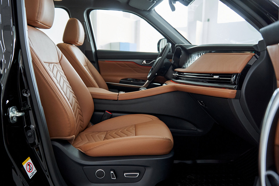 Changan CS95 Комфорт, черный