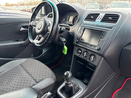 Volkswagen Polo Drive, 2018 года, пробег 135510 км