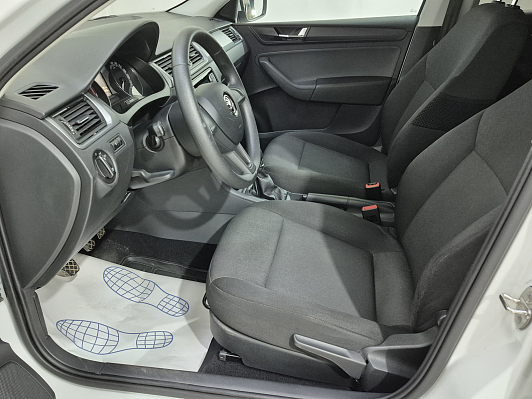 Skoda Rapid Active, 2019 года, пробег 75946 км