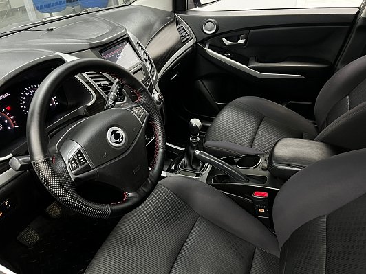 SsangYong Actyon Elegance, 2013 года, пробег 355670 км