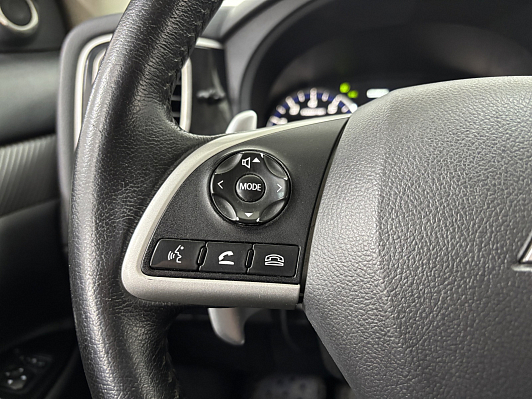 Mitsubishi Outlander Instyle, 2012 года, пробег 132867 км