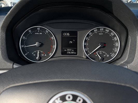 Skoda Octavia Ambition, 2013 года, пробег 296326 км