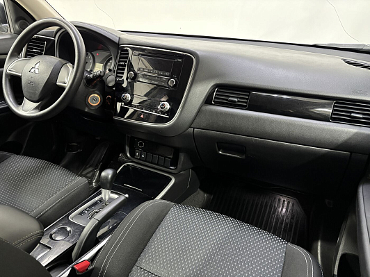 Mitsubishi Outlander Inform, 2020 года, пробег 90700 км