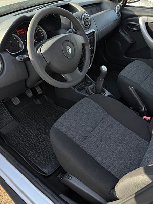 Renault Duster Expression, 2013 года, пробег 278501 км