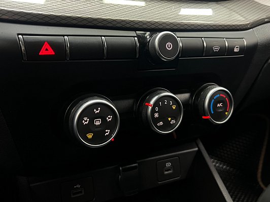 Lada (ВАЗ) Vesta, 2023 года, пробег 70933 км