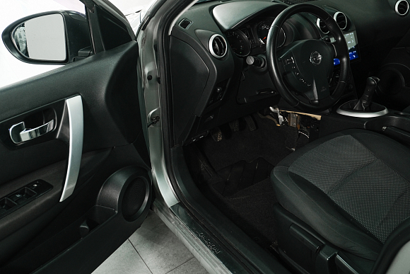 Nissan Qashqai XE, 2010 года, пробег 258130 км