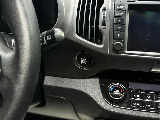 Kia Sportage Premium, 2012 года, пробег 215429 км