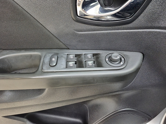 Renault Kaptur Drive, 2017 года, пробег 170146 км
