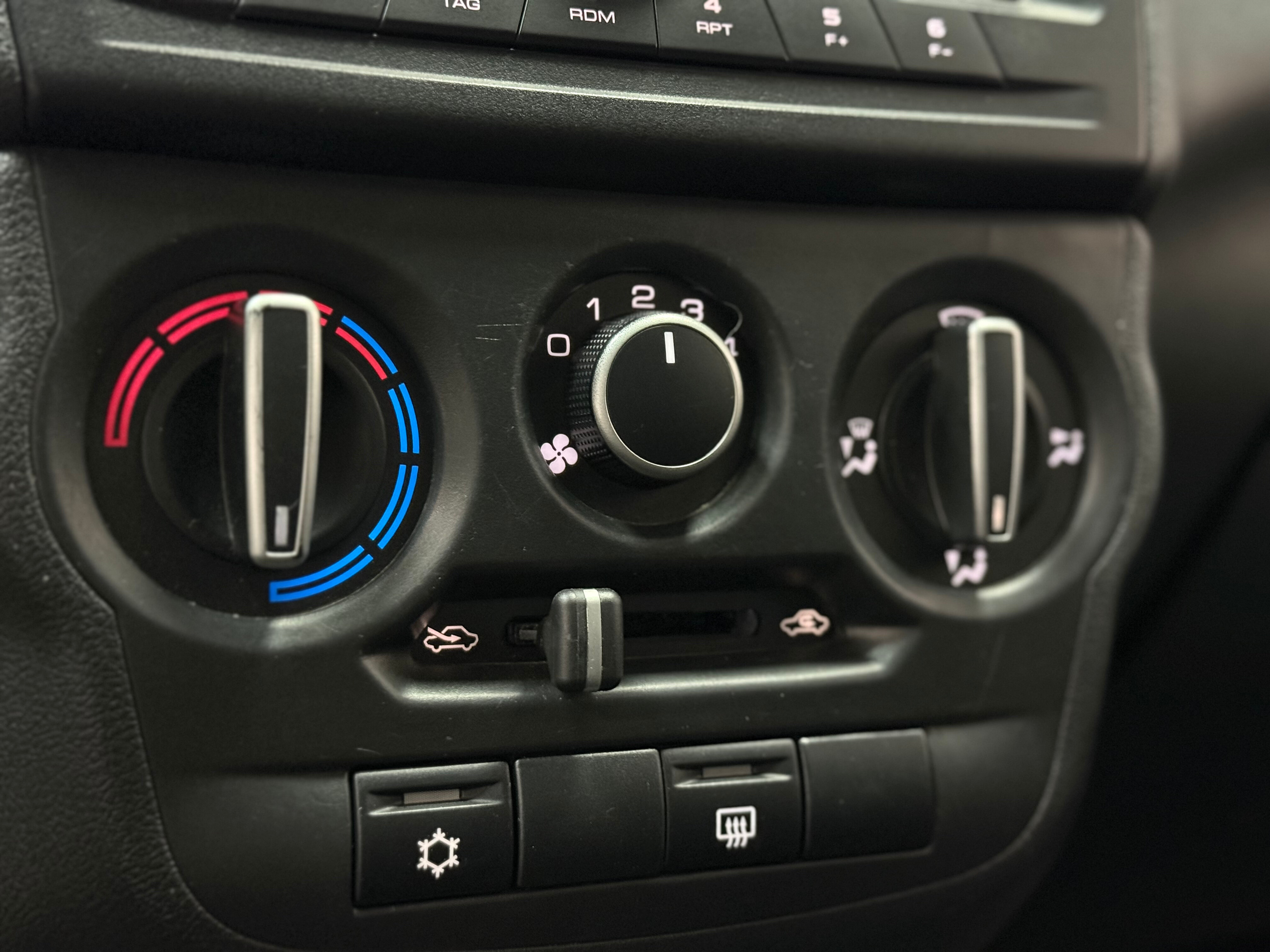 Lada (ВАЗ) Granta Comfort, 2019 года, пробег 130000 км