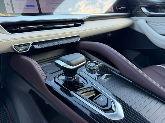 Geely Xingyue L Flagship, 2024 года, пробег 38300 км