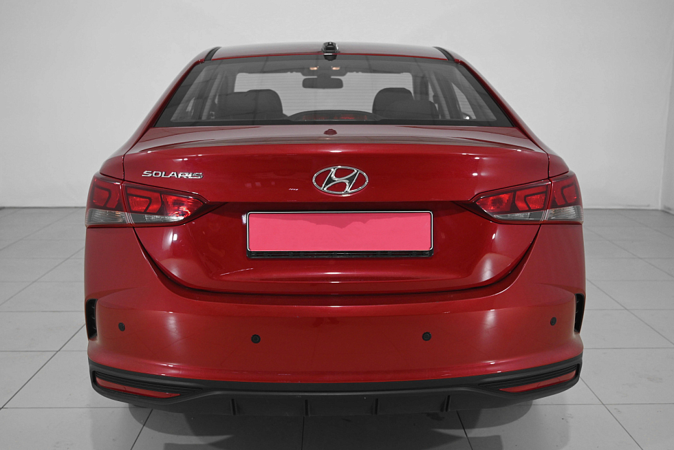 Hyundai Solaris Elegance, красный