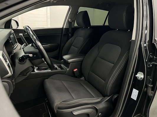 Kia Sportage Luxe, 2021 года, пробег 69000 км