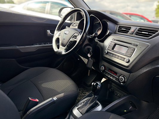 Kia Rio Prestige, 2017 года, пробег 176462 км