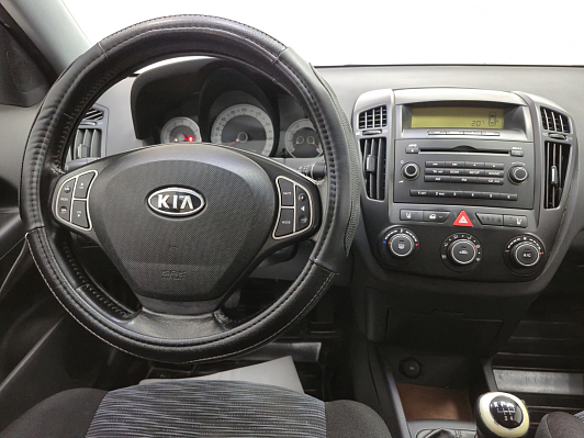 Kia Ceed Комфорт, 2009 года, пробег 192333 км
