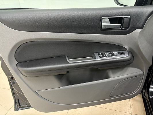 Ford Focus Ghia, 2010 года, пробег 182429 км