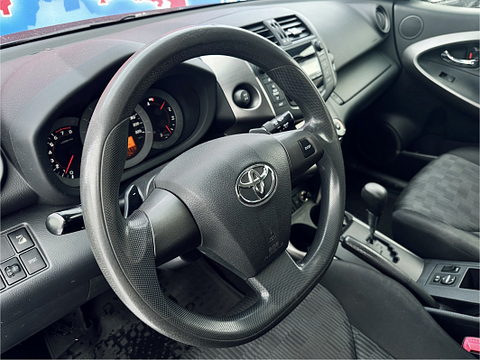 Toyota RAV4, 2012 года, пробег 198000 км