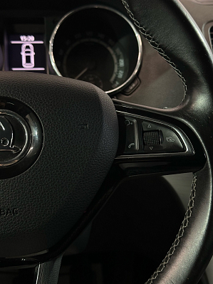 Skoda Yeti Hockey Edition, 2016 года, пробег 148000 км