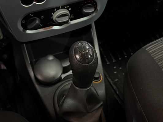 Renault Logan Expression, 2010 года, пробег 96166 км