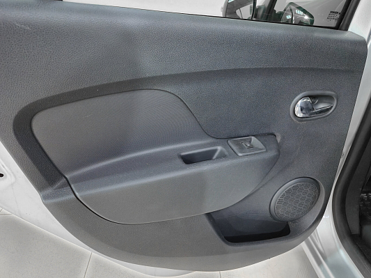 Renault Sandero Confort, 2015 года, пробег 154592 км
