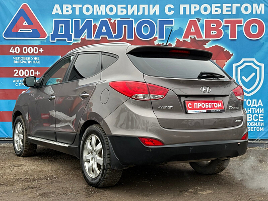 Hyundai ix35 Prestige, 2012 года, пробег 184000 км