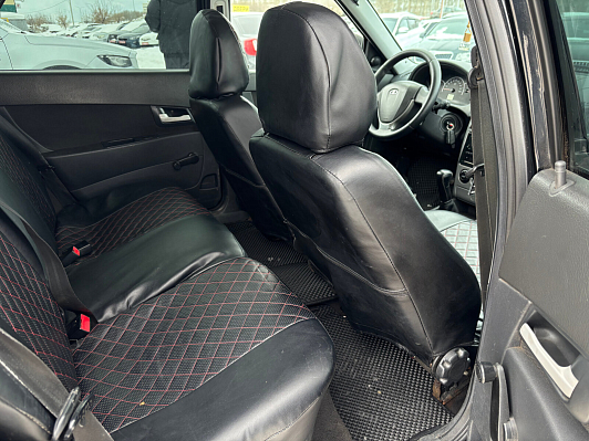 Lada (ВАЗ) Priora Люкс, 2013 года, пробег 135459 км