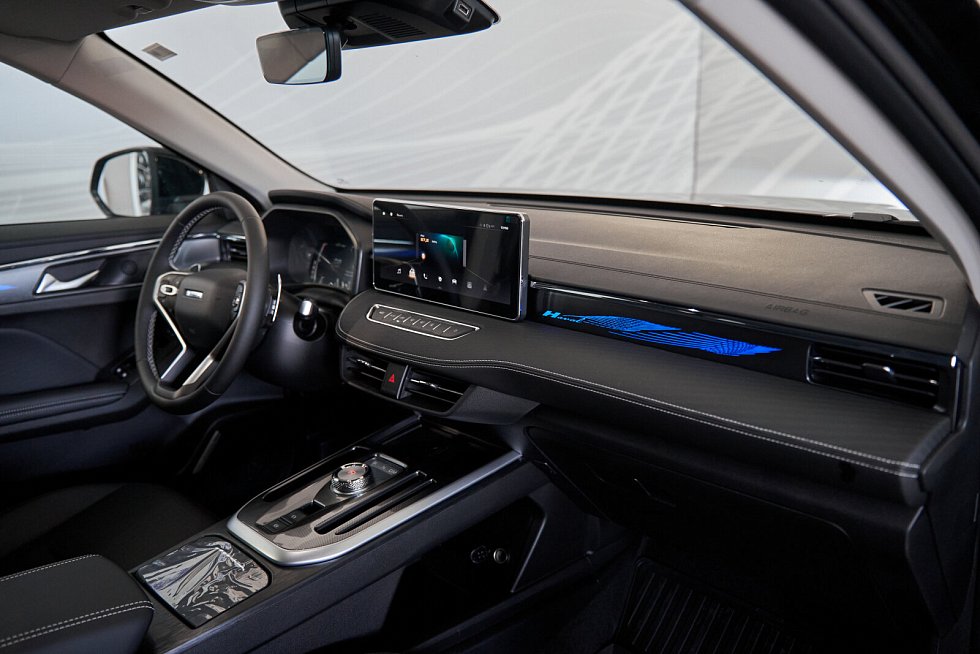 Haval Jolion Премиум, черный