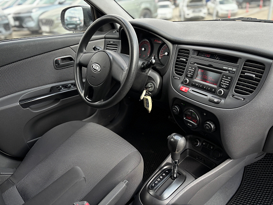 Kia Rio Luxe, 2011 года, пробег 152380 км