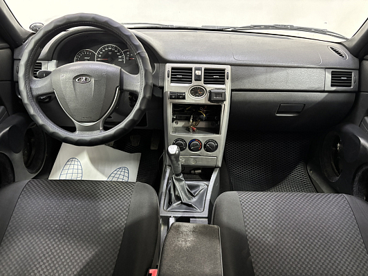 Lada (ВАЗ) Priora Люкс, 2012 года, пробег 175800 км