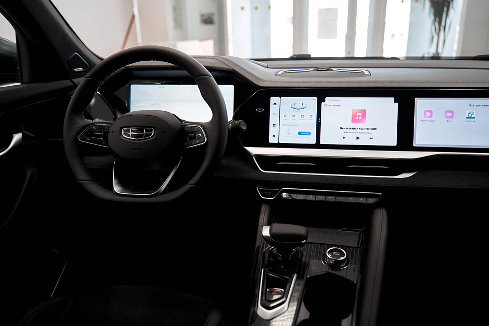 Geely Monjaro Exclusive, серый