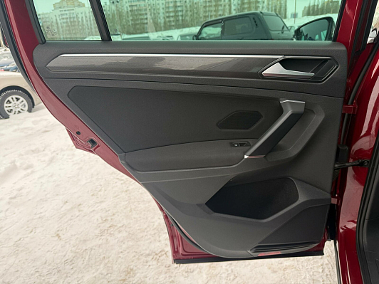 Volkswagen Tiguan Exclusive, 2018 года, пробег 133235 км
