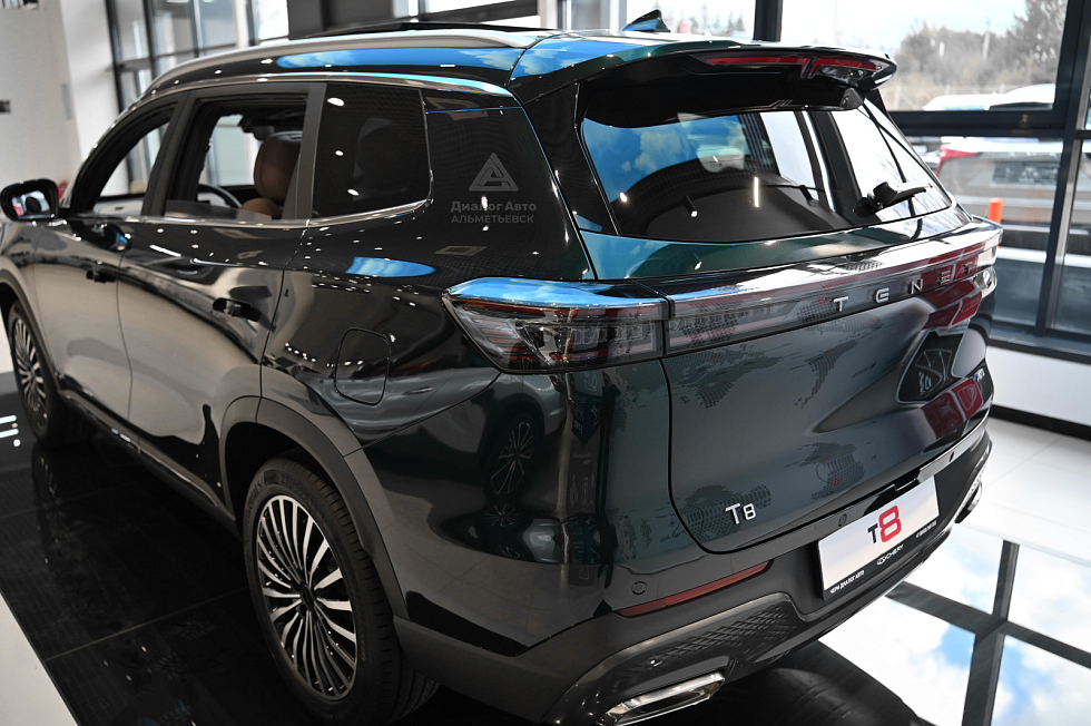 TENET T8 Ультра 4WD, зеленый