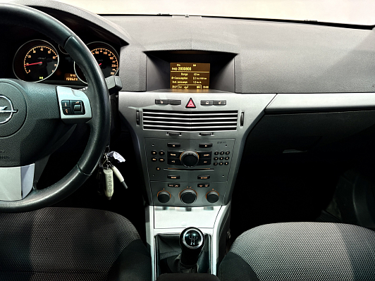 Opel Astra Enjoy, 2011 года, пробег 159000 км