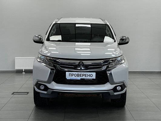 Mitsubishi Pajero Sport Instyle, 2019 года, пробег 203000 км