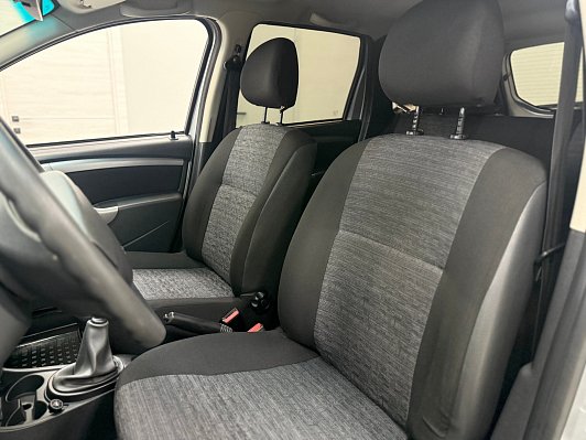 Renault Duster LE Adventure, 2014 года, пробег 136104 км