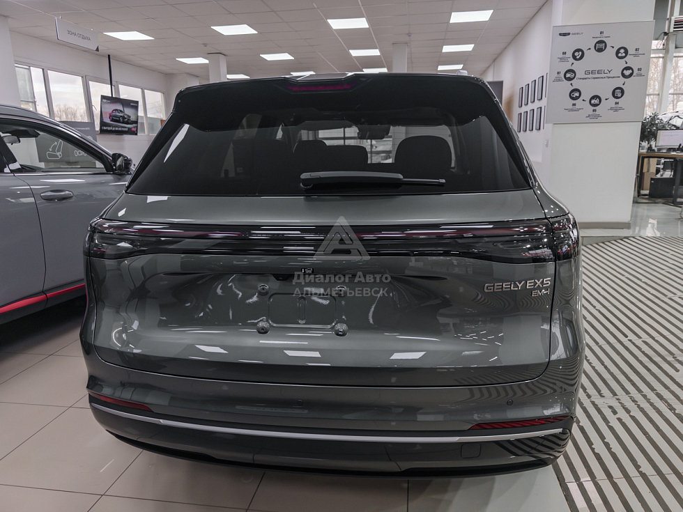 Geely EX5 Гибрид Макс EM-R, серый
