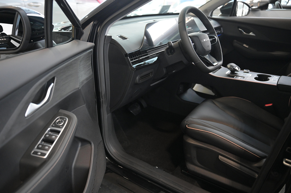 Omoda C5 Актив, черный