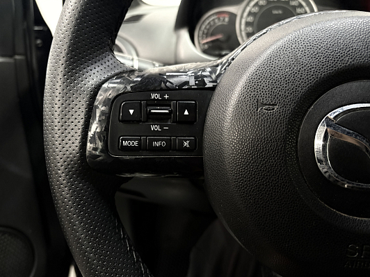 Mazda 2 Energy, 2011 года, пробег 180000 км