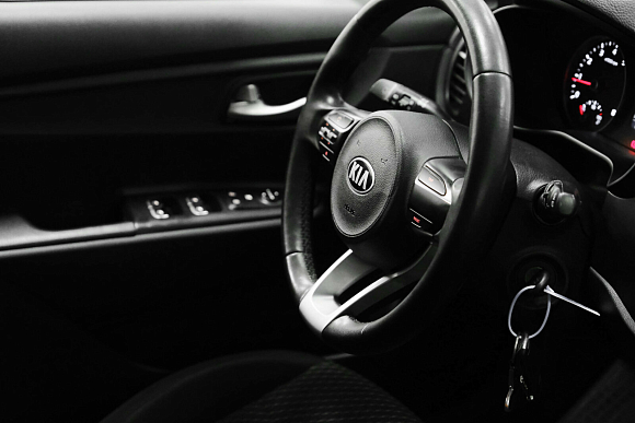 Kia Rio, 2018 года, пробег 130000 км