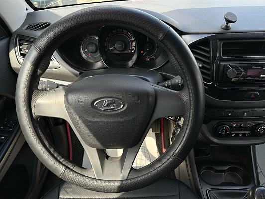 Lada (ВАЗ) Vesta Comfort, 2018 года, пробег 122000 км
