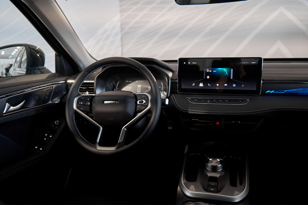 Haval Jolion Техно+, черный