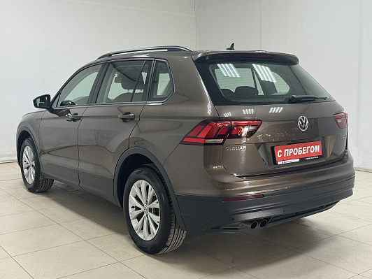 Volkswagen Tiguan CONNECT, 2019 года, пробег 74309 км