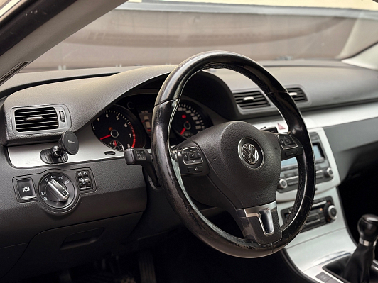 Volkswagen Passat CC Sport, 2010 года, пробег 201000 км