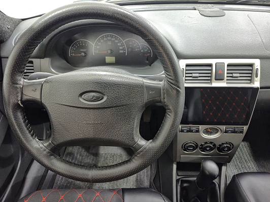 Lada (ВАЗ) Priora Люкс, 2012 года, пробег 202681 км