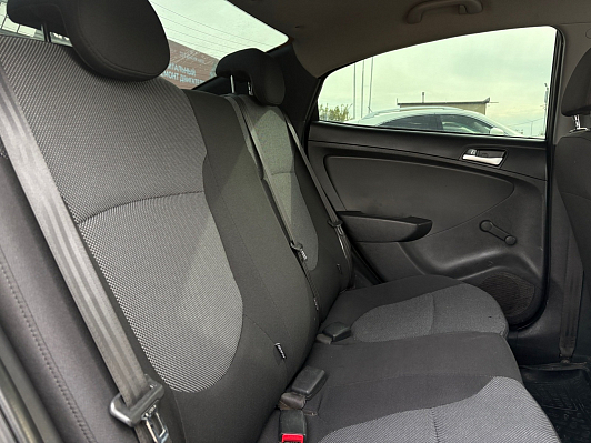 Hyundai Solaris, 2011 года, пробег 210804 км