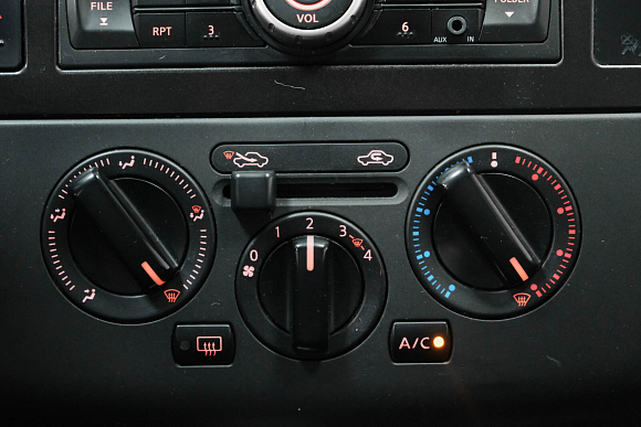 Nissan Tiida, 2012 года, пробег 102709 км