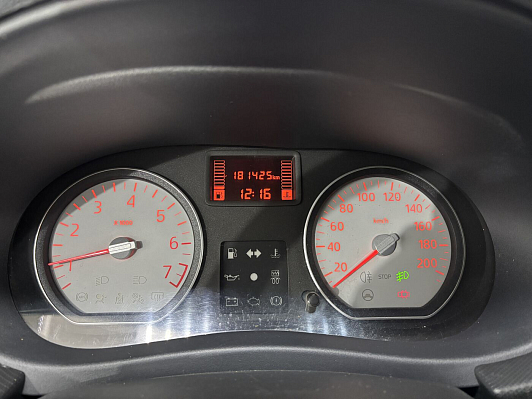 Renault Logan, 2011 года, пробег 181937 км