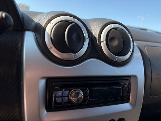 Renault Sandero Prestige, 2012 года, пробег 325322 км
