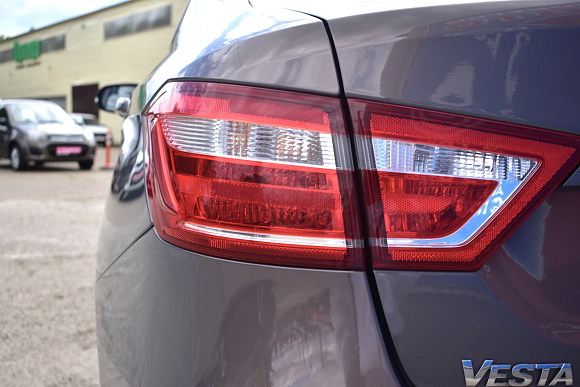 Lada (ВАЗ) Vesta Comfort Image (2018-2019), 2017 года, пробег 71000 км
